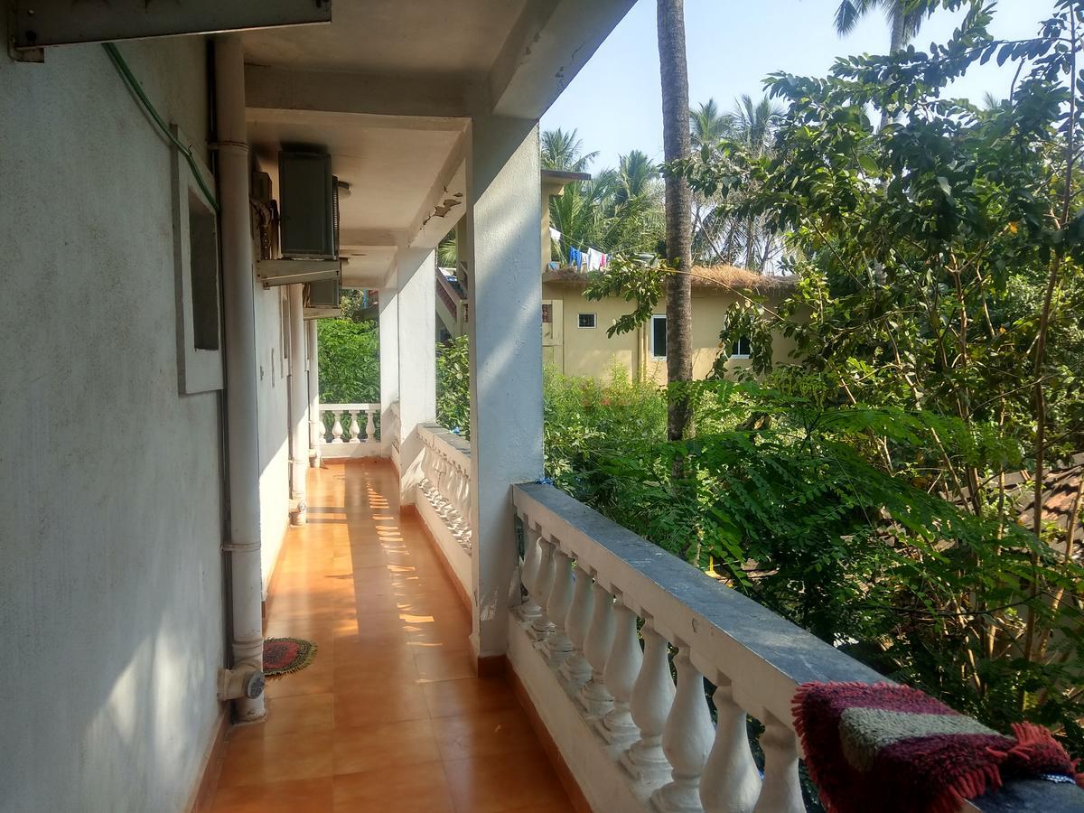 Red Lion Hotel Calangute Extérieur photo