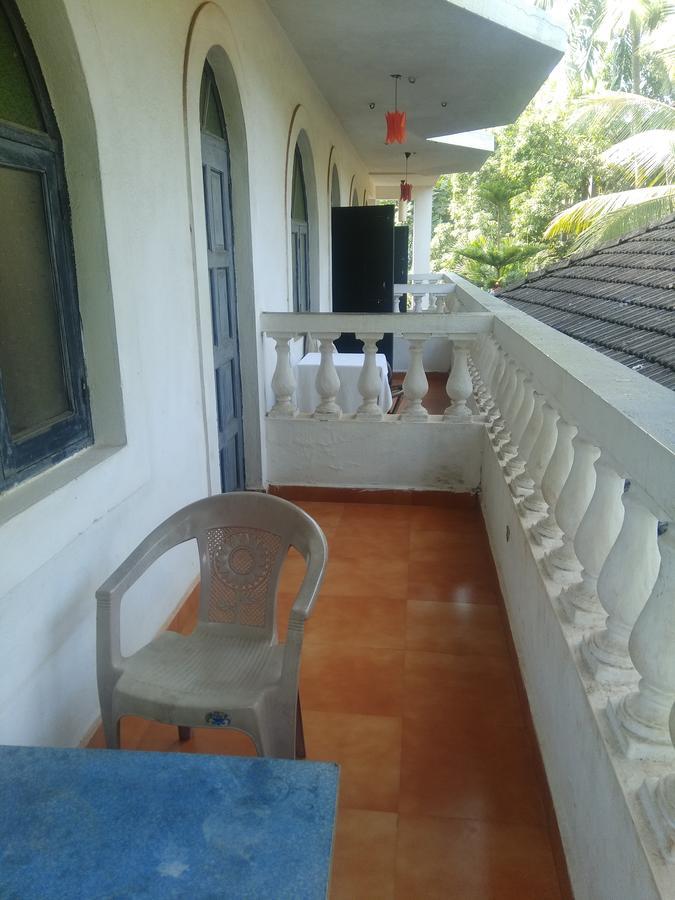 Red Lion Hotel Calangute Extérieur photo